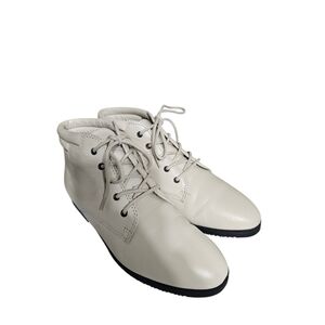 Vintage Danexx D- Tulsa 80s Ankle Booties Cream/White Leather 6.5
